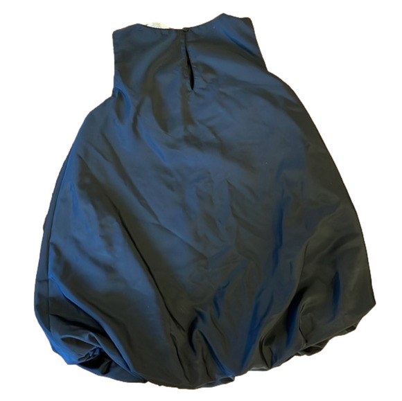 H&M black dress is bow size 7-8 years (Canadian) worn once! - Picture 6 of 6